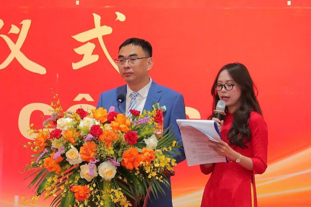 李胜.jpg